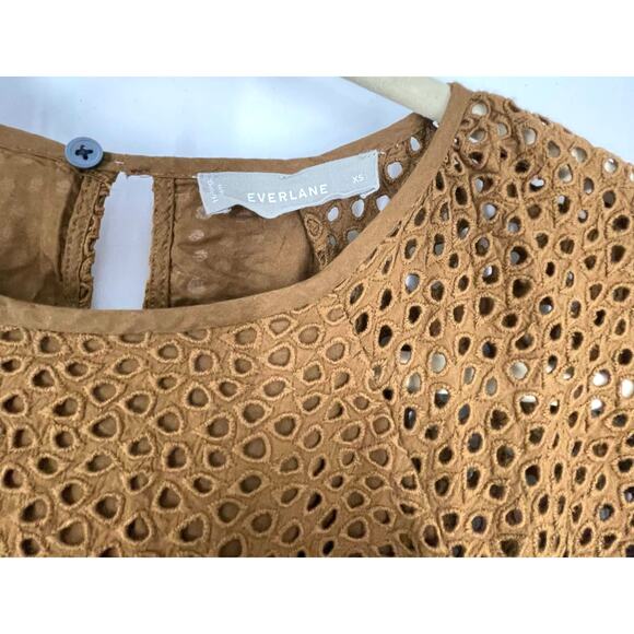 Everlane The Tiered Eyelet Dress Walnut Brown Women's Size XS NWOT - Picture 4 of 7